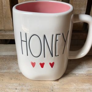 Rae dunn honey mug